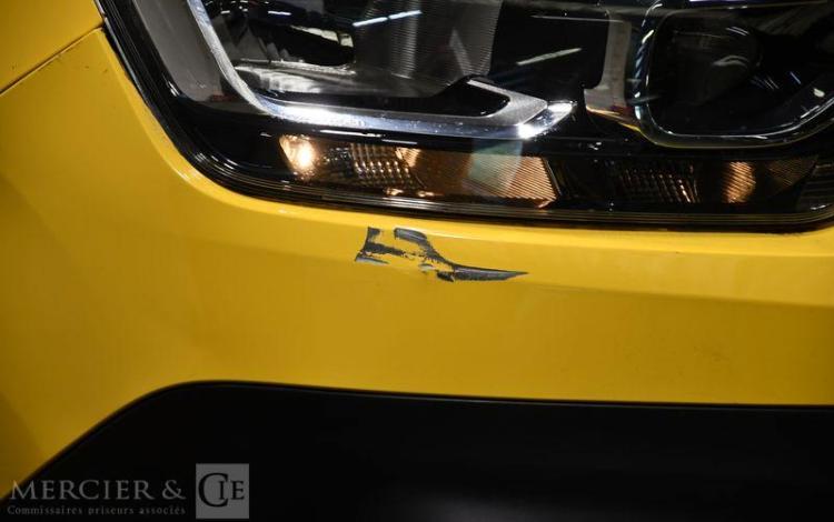 CITROEN BERLINGO VAN TAILLE M CLUB BLUEHDI 130CH EAT8
 JAUNE FE-072-VF