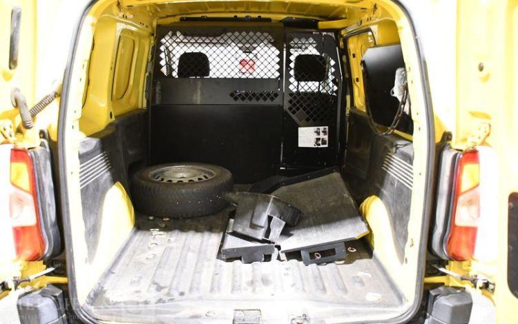 CITROEN BERLINGO VAN TAILLE M CLUB BLUEHDI 130CH EAT8
 JAUNE FE-072-VF