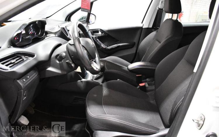 PEUGEOT 208 1.5 BLUEHDI 100ch ALLURE BLANC FE-447-FK