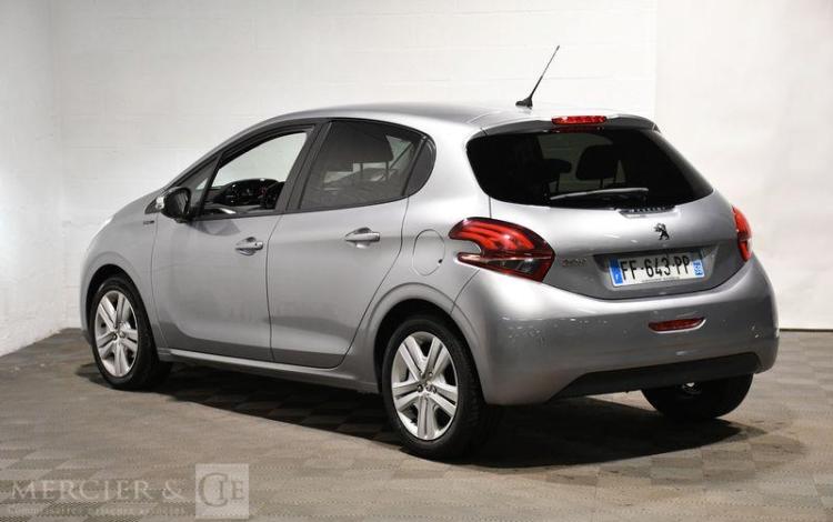 PEUGEOT 208 1,2 PURE TECH GRIS FF-643-PP