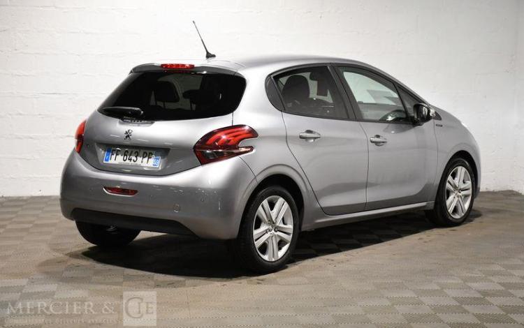 PEUGEOT 208 1,2 PURE TECH GRIS FF-643-PP