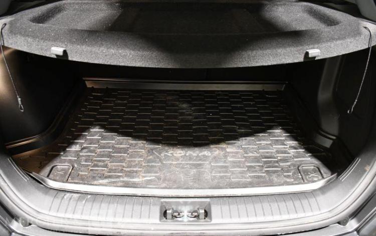 HYUNDAI KONA 1,6 T-GDI CREATIVE GRIS FH-333-QZ