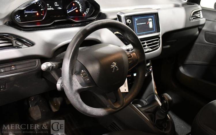 PEUGEOT 208 AFF PURETECH 82CH PREMIUM PACK BVM5 5P  FJ-002-SW