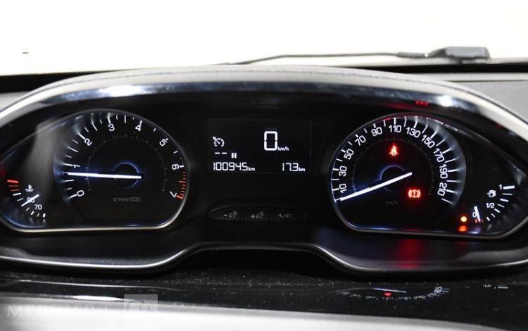 PEUGEOT 208 AFF PURETECH 82CH PREMIUM PACK BVM5 5P  FJ-002-SW