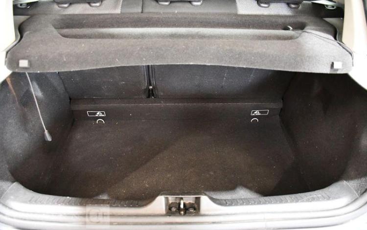 RENAULT CLIO BLEU FJ-433-RQ