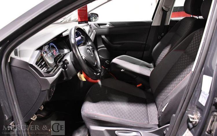 VOLKSWAGEN POLO 65 CONNECT GRIS FJ-631-SG