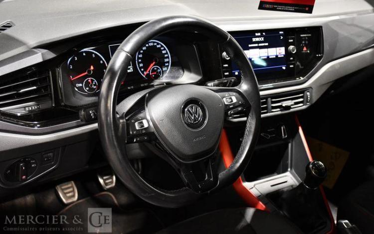 VOLKSWAGEN POLO 65 CONNECT GRIS FJ-631-SG