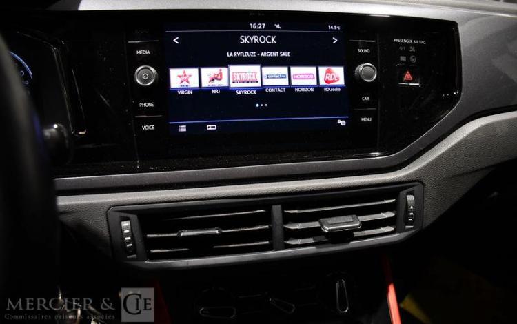 VOLKSWAGEN POLO 65 CONNECT GRIS FJ-631-SG