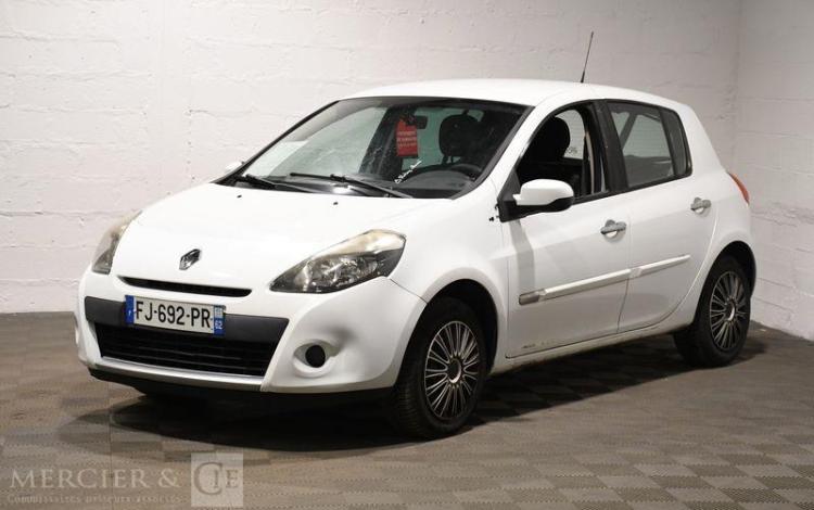 RENAULT CLIO 1,5 DCI 75 EXPRESSION CLIM BLANC FJ-692-PR