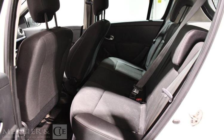 RENAULT CLIO 1,5 DCI 75 EXPRESSION CLIM BLANC FJ-692-PR
