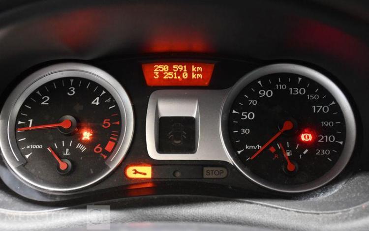 RENAULT CLIO 1,5 DCI 75 EXPRESSION CLIM BLANC FJ-692-PR