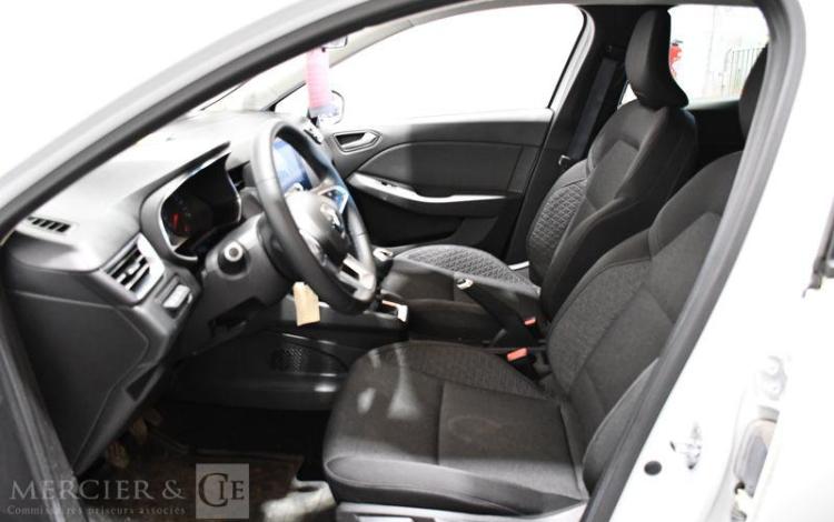 RENAULT CLIO BLANC FK-402-ZV