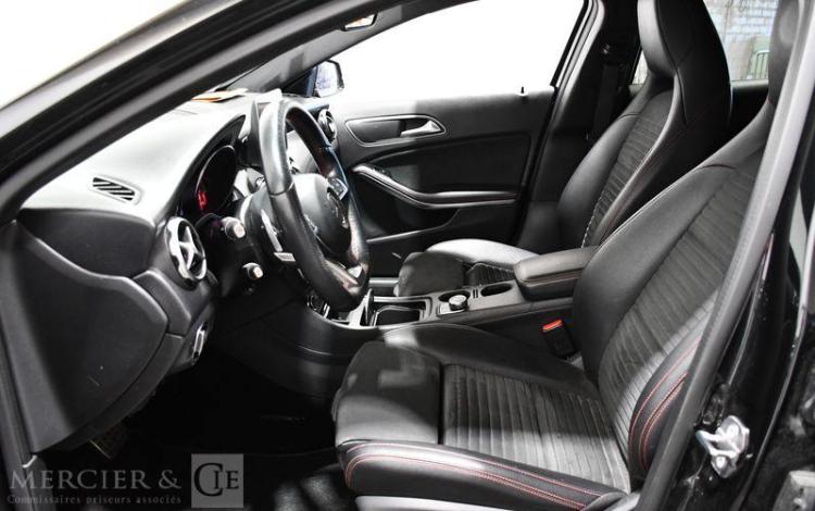 MERCEDES GLA 2.2 220 CDI 170ch FASCINATION 7G-DCT NOIR FK-604-NM