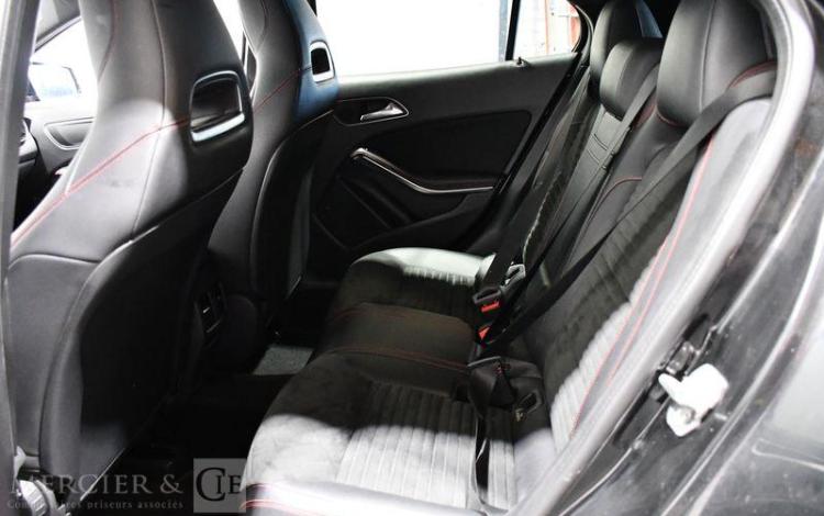 MERCEDES GLA 2.2 220 CDI 170ch FASCINATION 7G-DCT NOIR FK-604-NM