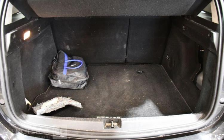 DACIA DUSTER BLACK COLLECTOR TCE 130 FAP NOIR FL-513-ZL