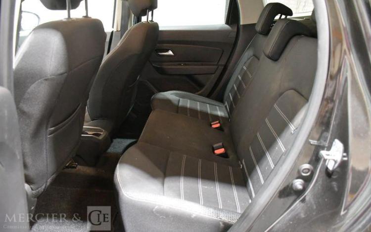 DACIA DUSTER BLACK COLLECTOR TCE 130 FAP NOIR FL-513-ZL