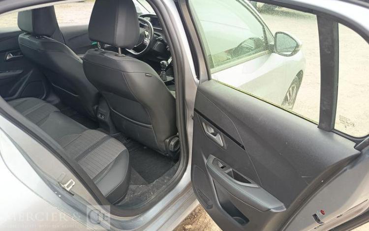 PEUGEOT 208 GRIS FL-675-TW