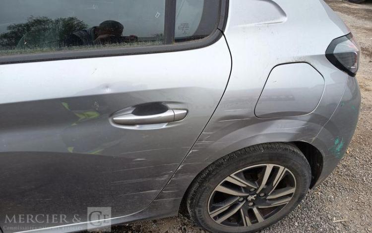 PEUGEOT 208 GRIS FL-675-TW