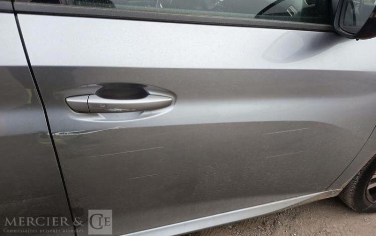 PEUGEOT 208 GRIS FL-675-TW