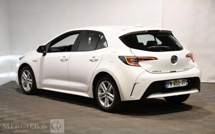 TOYOTA COROLLA PRO HYBRIDE 112CH DYNAMIC BUSINESS BLANC FM-453-JT