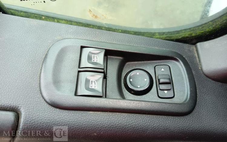 RENAULT MASTER AVEC NACELLE VERSALIFT ETL32-125 – 12 METRES – DIESEL – ANNEE 2019 BLANC FM-588-MG