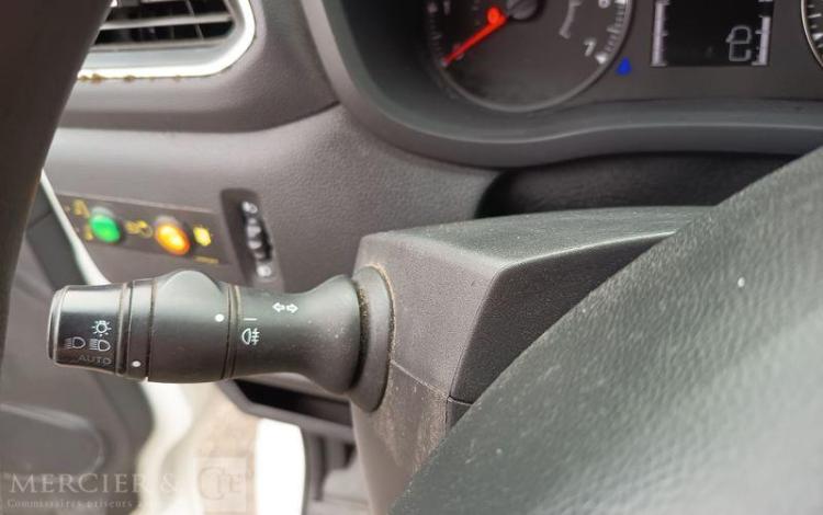 RENAULT MASTER AVEC NACELLE VERSALIFT ETL32-125 – 12 METRES – DIESEL – ANNEE 2019 BLANC FM-588-MG