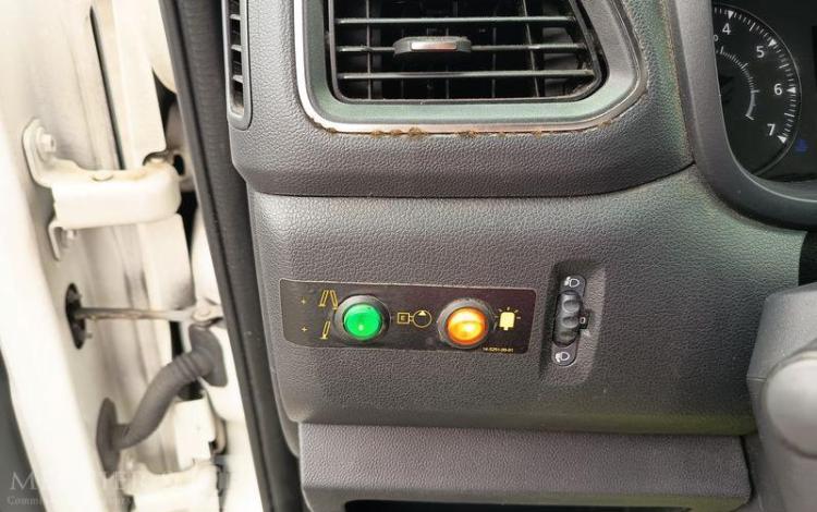 RENAULT MASTER AVEC NACELLE VERSALIFT ETL32-125 – 12 METRES – DIESEL – ANNEE 2019 BLANC FM-588-MG