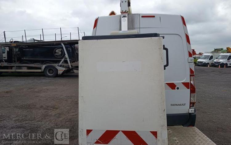 RENAULT MASTER AVEC NACELLE VERSALIFT ETL32-125 – 12 METRES – DIESEL – ANNEE 2019 BLANC FM-588-MG
