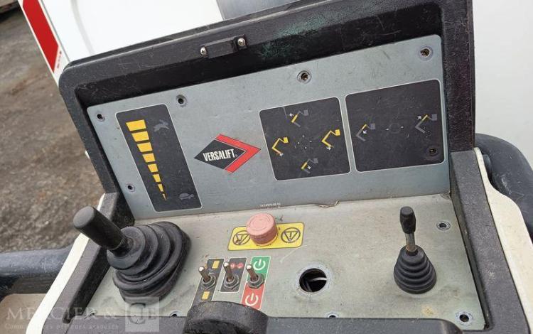 RENAULT MASTER AVEC NACELLE VERSALIFT ETL32-125 – 12 METRES – DIESEL – ANNEE 2019 BLANC FM-588-MG