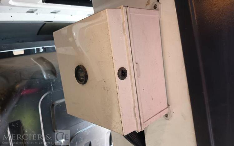 RENAULT MASTER AVEC NACELLE VERSALIFT ETL32-125 – 12 METRES – DIESEL – ANNEE 2019 BLANC FM-588-MG