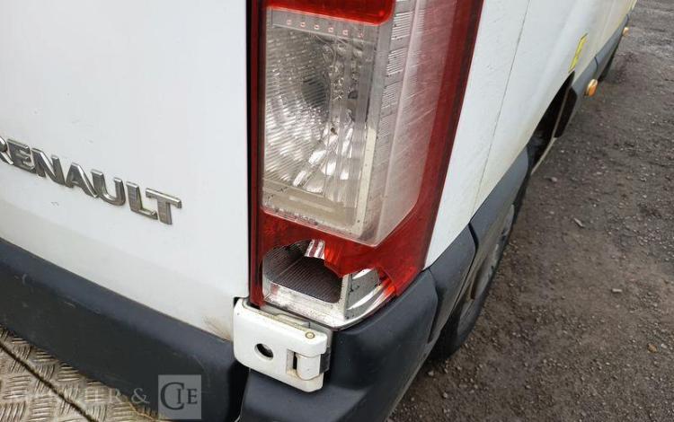 RENAULT MASTER AVEC NACELLE VERSALIFT ETL32-125 – 12 METRES – DIESEL – ANNEE 2019 BLANC FM-588-MG
