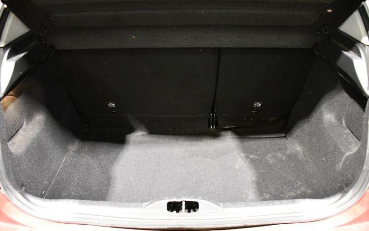 CITROEN C3 1,2 PURE TECH 80 FEEL NAVI S&S ROUGE FM-933-KB