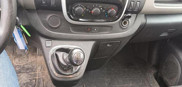 RENAULT TRAFIC 1,6DCI 120CV AVEC NACELLE KLUBB/K21 – 9M – 1138 HEURES BLANC FN-131-ML