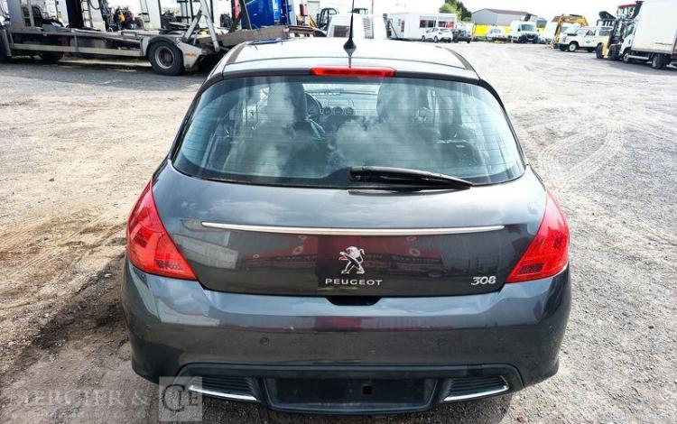 PEUGEOT 308  FN-627-HK