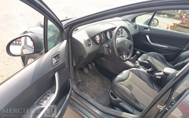 PEUGEOT 308  FN-627-HK