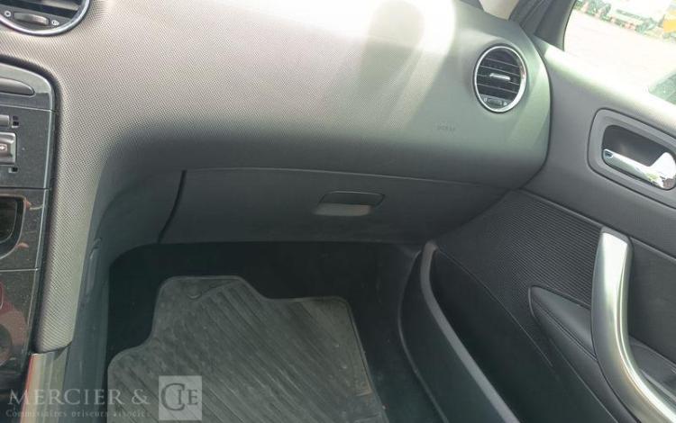 PEUGEOT 308  FN-627-HK