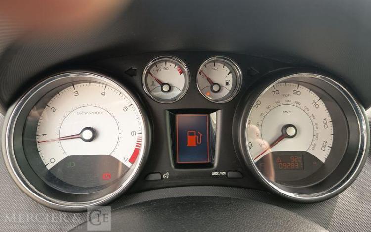 PEUGEOT 308  FN-627-HK