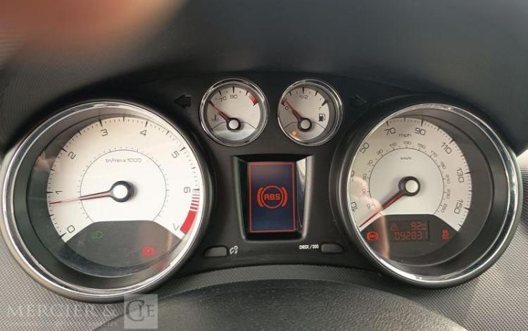 PEUGEOT 308  FN-627-HK