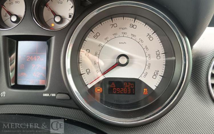 PEUGEOT 308  FN-627-HK