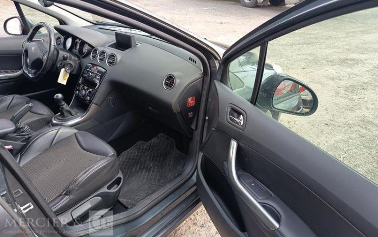 PEUGEOT 308  FN-627-HK