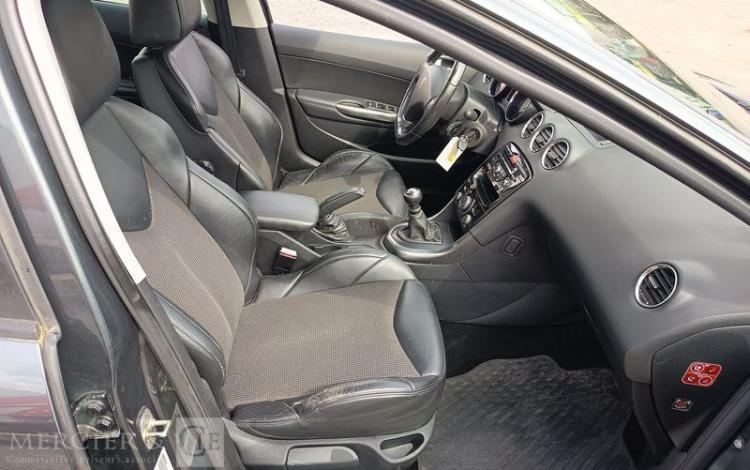 PEUGEOT 308  FN-627-HK