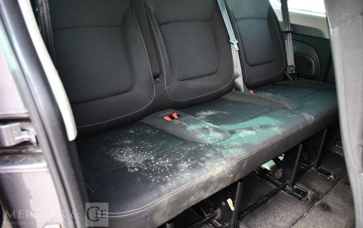 RENAULT TRAFIC L2 COMBI 2.0 DCI 145CH L2 ENERGY INTENS GRIS FN-725-QX