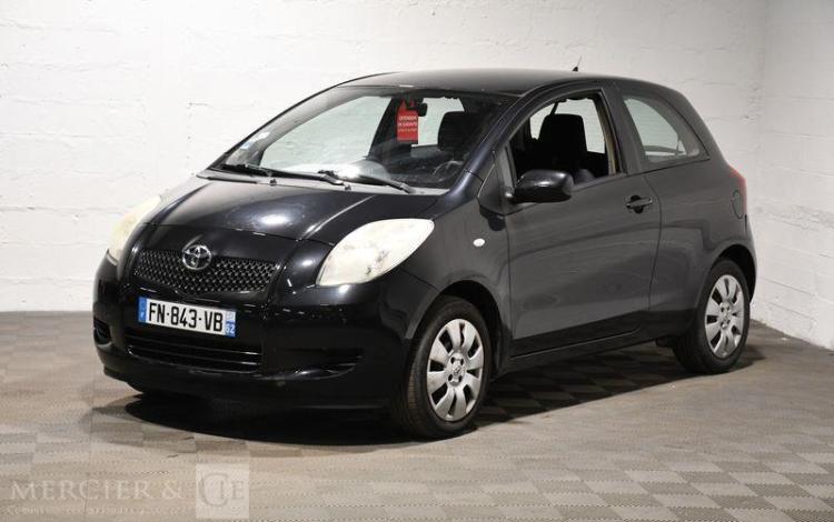 TOYOTA YARIS 1,0 VVTI 70CH NOIR FN-843-VB