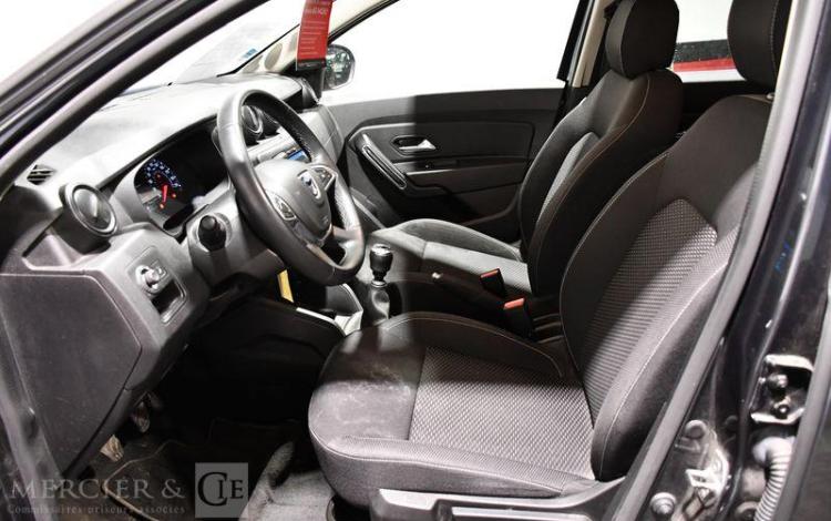 DACIA DUSTER 1.5 BLUEDCI 115CH CONFORT 4X2 GRIS FP-116-XD