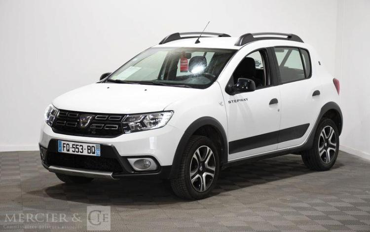 DACIA SANDERO BLUE DCI 95 BLANC FQ-553-BQ