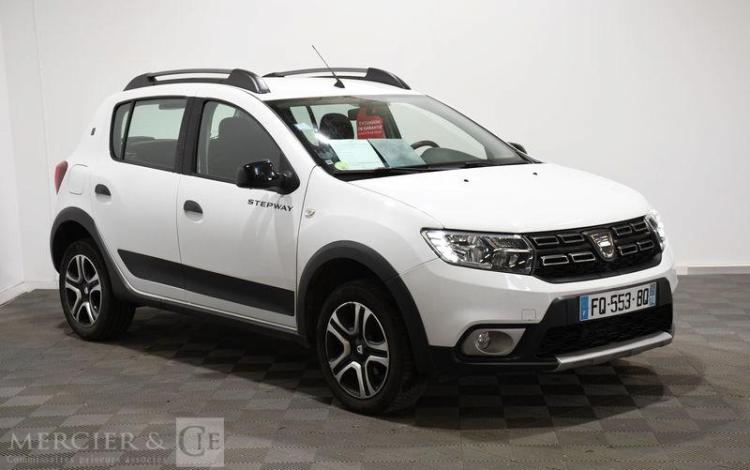 DACIA SANDERO BLUE DCI 95 BLANC FQ-553-BQ