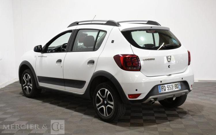 DACIA SANDERO BLUE DCI 95 BLANC FQ-553-BQ