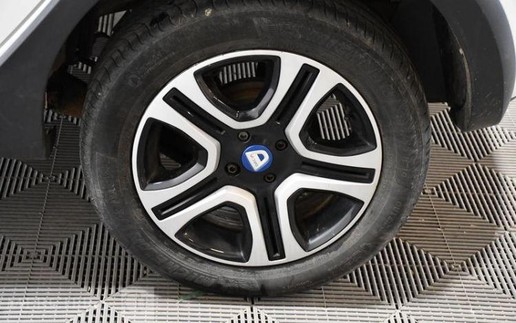 DACIA SANDERO BLUE DCI 95 BLANC FQ-553-BQ