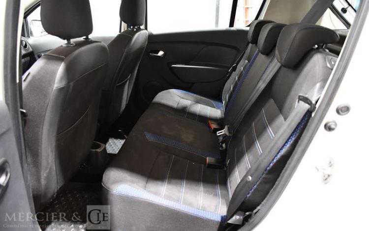 DACIA SANDERO BLUE DCI 95 BLANC FQ-553-BQ