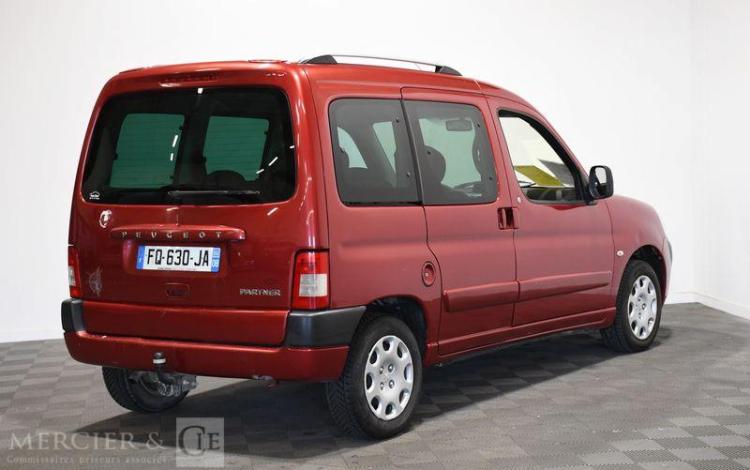 PEUGEOT PARTNER 1,6 HDI 75CH ROUGE FQ-630-JA